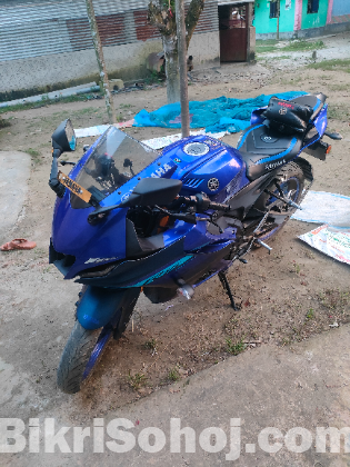R15 v4 bs6 offical abs bike